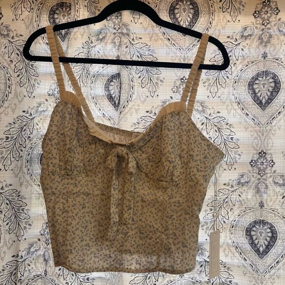Sienna Sky Cream‎ And Blue Floral Tank Top Size Large - Picture 1 of 7